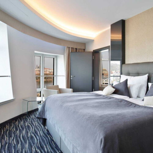 Rodinný Apartman pro 4 os. se 2 ložnicemi s výhledem na řeku (s možností přistýlky)