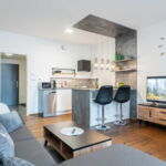 Apartment für 2 Personen mit Dusche und Eigener Küche (Zusatzbett möglich)