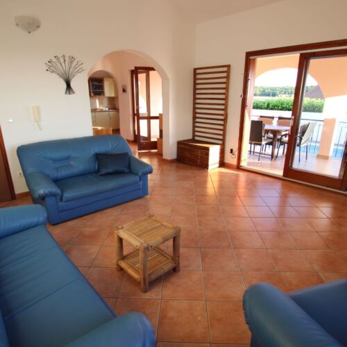 Vila family întreaga unitate pentru 6 pers. (se inchirieaza doar integral)