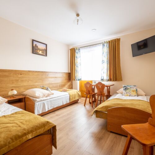 Classic Upstairs Quadruple Room