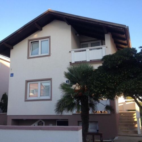 2-Zimmer-Apartment für 5 Personen mit Klimaanlage und Balkon A-18457-a