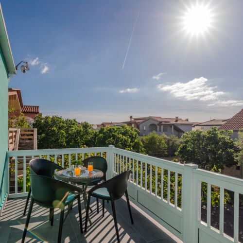 Klimatiziran Mali balkon apartman za 4 osoba(e) sa 1 spavaće(om) sobe(om) A-18517-a