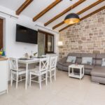 Légkondicionált teraszos 4 fős apartman 2 hálótérrel A-18544-b