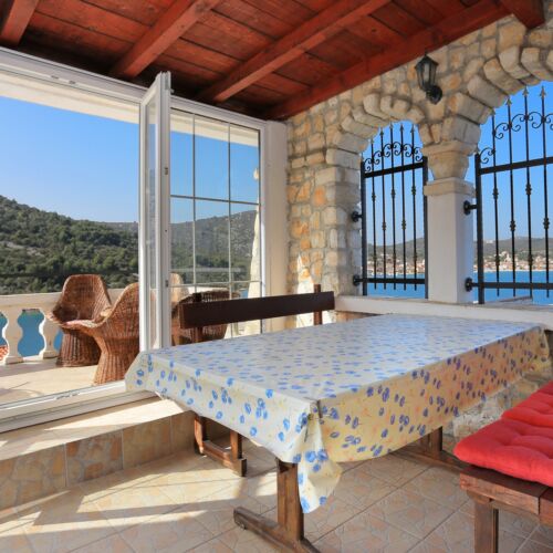 Sea View 3-Room Air Conditioned Apartment for 7 Persons A-18674-a