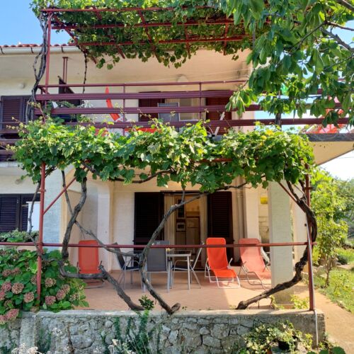 Apartament 4-osobowy z klimatyzacją z tarasem z 1 pomieszczeniem sypialnianym A-18706-a