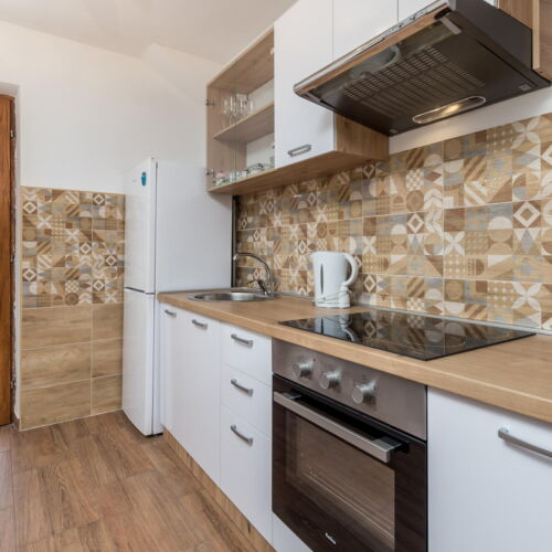 Apartament pentru 5 pers. (se inchirieaza doar integral)