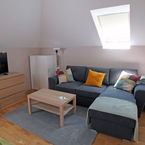 Emeleti 4 fős apartman 1 hálótérrel (pótágyazható)