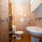 Deluxe Triple Room with Shower