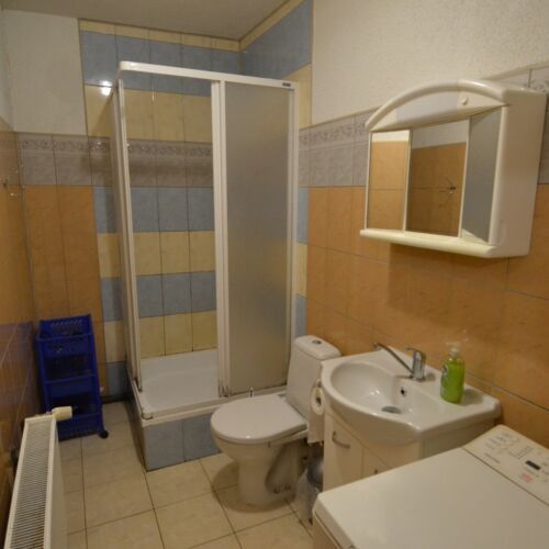 Apartman se sprchou s vlastní kuchyňkou pro 5 os. se 2 ložnicemi