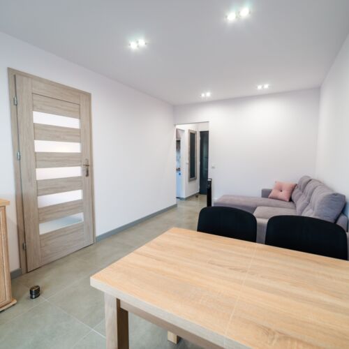 Apartament cu vedere spre cetate cu vedere spre lac cu 2 camere pentru 6 pers.