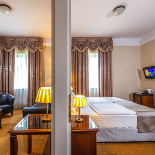 Camera tripla classic conac