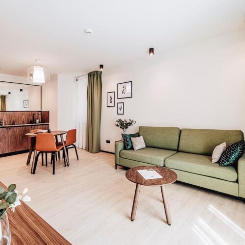 Apartament 4-osobowy Komfort Przyjazny podróżom rodzinnym z 2 pomieszczeniami sypialnianymi