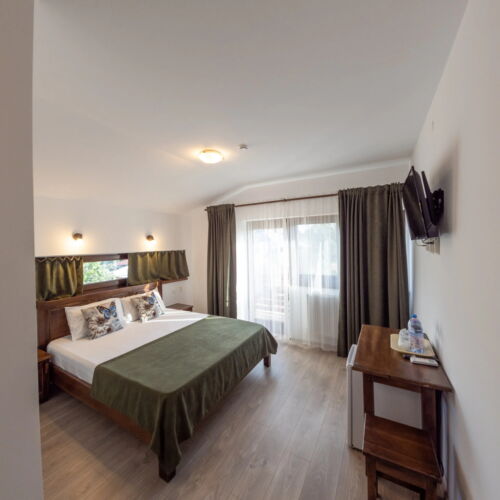 Camera dubla cu balcon