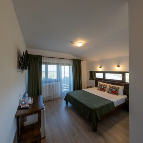 Camera dubla cu balcon