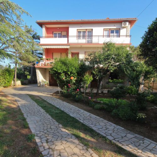 Apartament 8-osobowy z klimatyzacją z widokiem na morze z 3 pomieszczeniami sypialnianymi A-18758-a