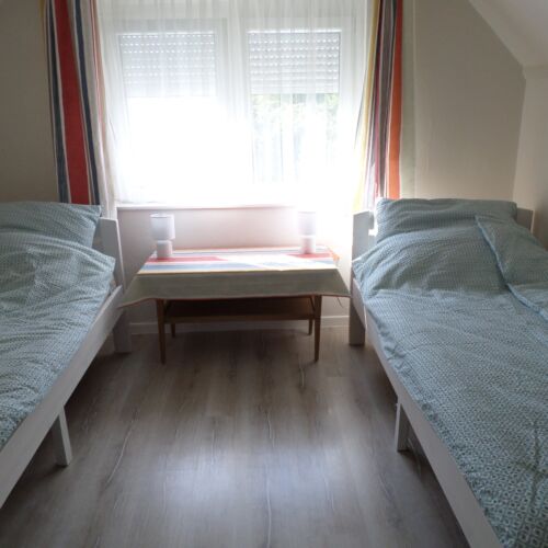 Casă de vară întreaga unitate cu baie pentru 6 pers. (se inchirieaza doar integral)