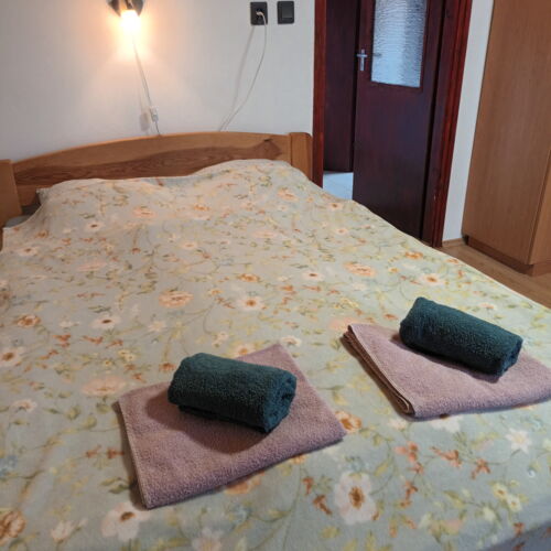 Casă de weekend la parter pentru 6 pers. (se inchirieaza doar integral)