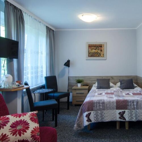 Forest View Upstairs Quadruple Room