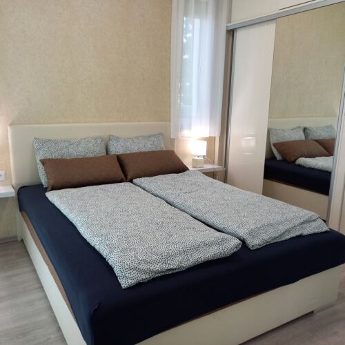 Apartament 4-osobowy Przyjemny wystrój wnętrz pokój od strony basenu