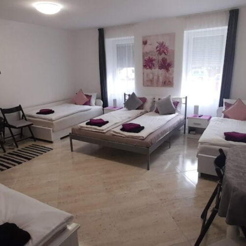 Erdgeschosses Familie Vierbettzimmer