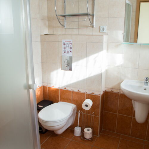 Camera dubla standard la etaj