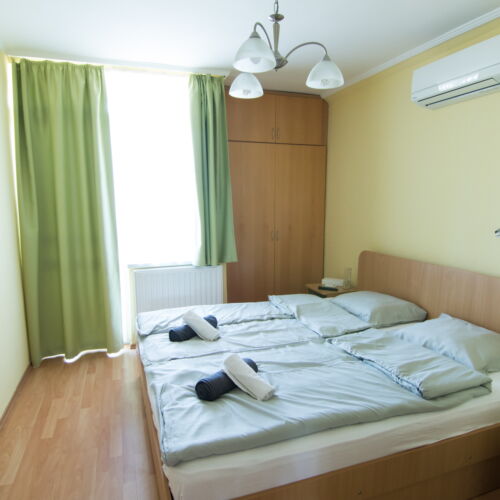 Standard Doppelzimmer mit Panorama auf den See