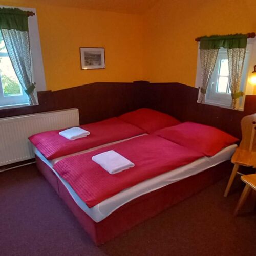 Pokoj se sprchou  pro 3 os.