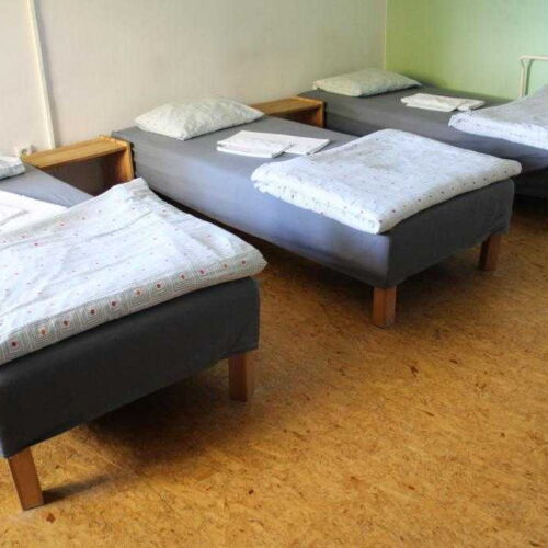 Camera tripla cu duș