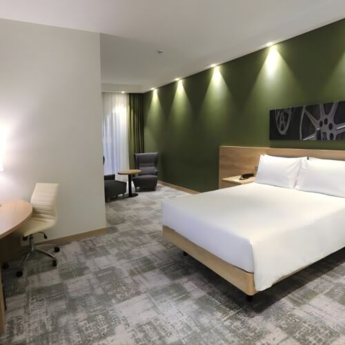 Pokoj s manželskou postelí