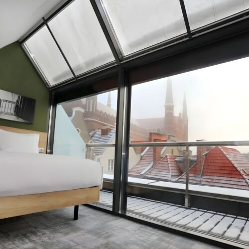 Pokoj s manželskou postelí