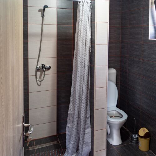 Apartament superior la etaj cu 2 camere pentru 6 pers.