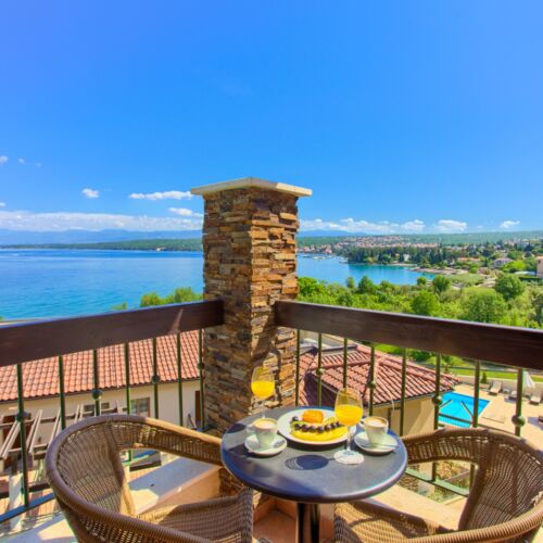 Camera dubla family cu balcon (se poate solicita pat suplimentar)