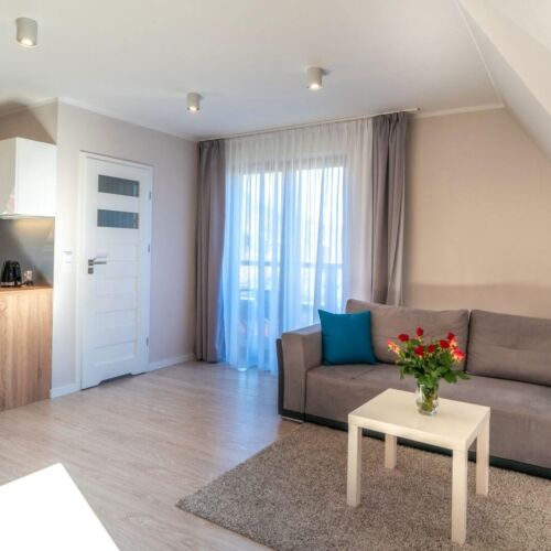 Apartament 4-osobowy z antresolą z 2 pomieszczeniami sypialnianymi