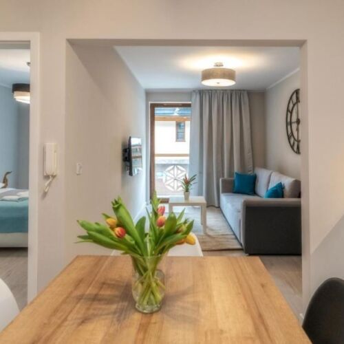 Apartament 4-osobowy z 2 pomieszczeniami sypialnianymi