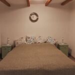 Whole House Family Farmhouse for 4 Persons (extra beds available)
