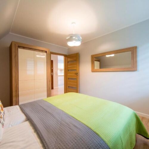 Apartament 4-osobowy z 2 pomieszczeniami sypialnianymi