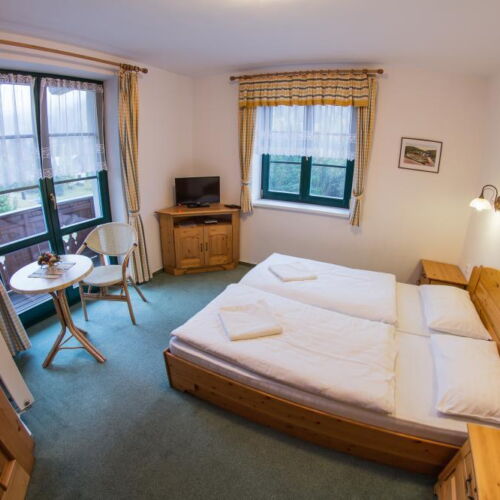 Camera dubla cu balcon