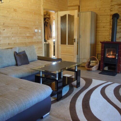 Rekreační dům (jako celek) pro 4 os. s výhledem na les v přízemí (s možností přistýlky)