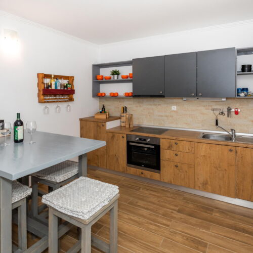 Za 8 osoba(e) ljetnikovac