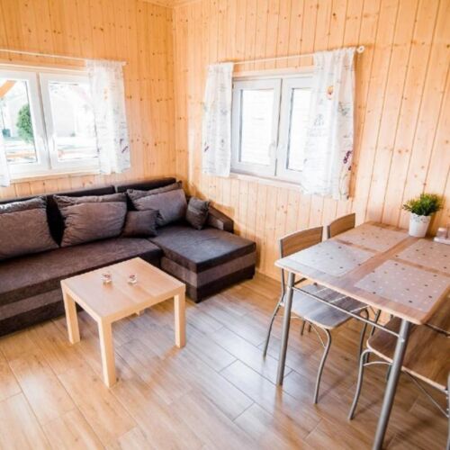 Casă de vară art întreaga unitate pentru 16 pers. (se inchirieaza doar integral)