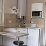 Apartament la parter cu vedere spre oraș cu 1 camera pentru 4 pers.