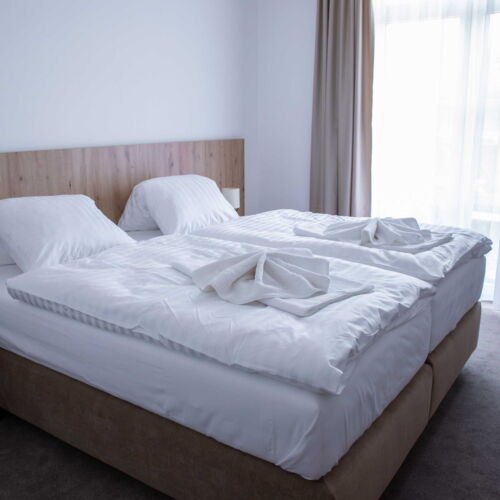 Camera cvadrupla family cu aer condiționat