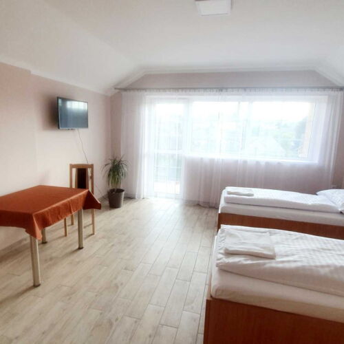 Twin Room with Shower
