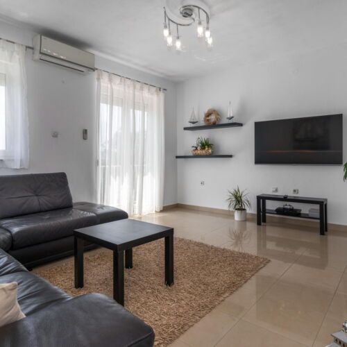Summer House for 11 Persons