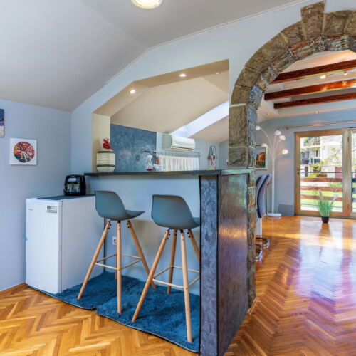 Apartament 5-osobowy 