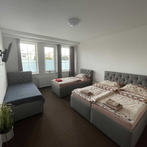 Studio Apartman se sprchou pro 4 os.