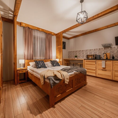 Apartament classic la parter cu 1 camera pentru 3 pers.