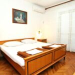 Sea View 2-Room Air Conditioned Apartment for 4 Persons A-3157-g