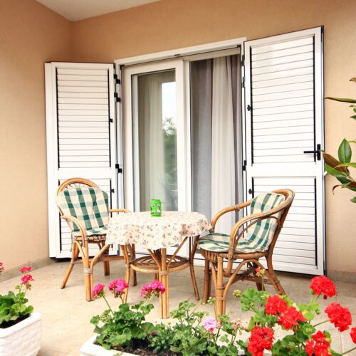 2-Room Air Conditioned Apartment for 5 Persons with Terrace A-10008-b
