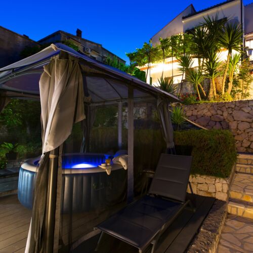 Sea View 3-Room Air Conditioned Apartment for 7 Persons K-18478